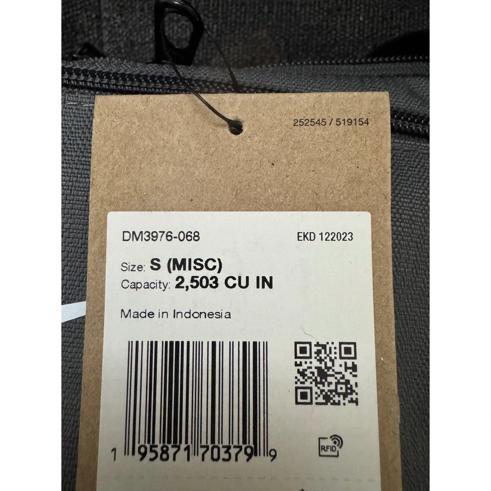 Nike‎ Brasilia Duffel Bag Small Grey White Swoosh Gym Travel Carry On DM3976 068